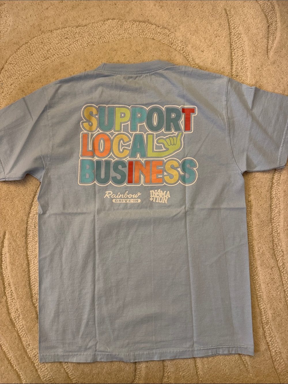 In4mation Hawai’i x Rainbow Drive-In Light Blue T-shirt Men Medium